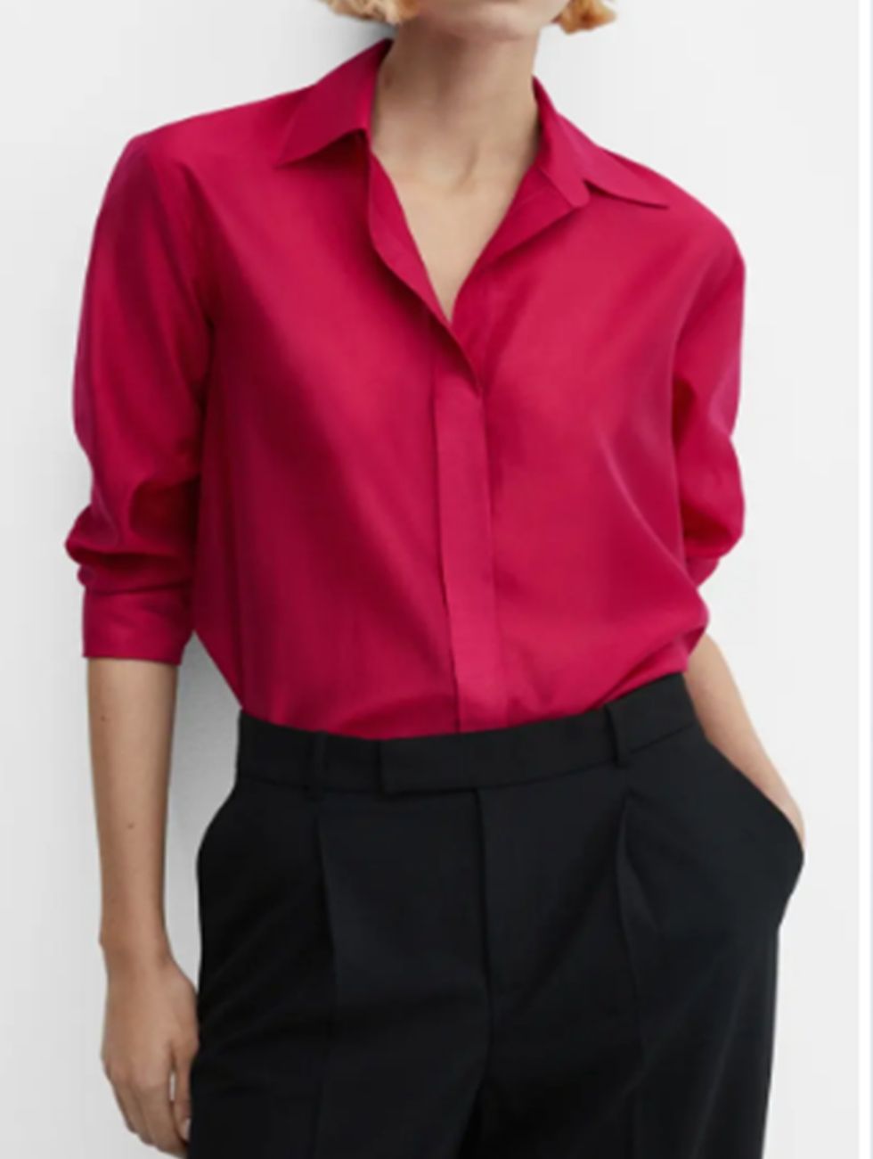 84% lyocell, 16% polyester Blouse
